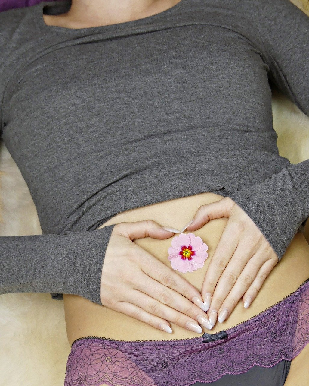 L’amour pendant les règles : comment vivre une intimité sans tabou