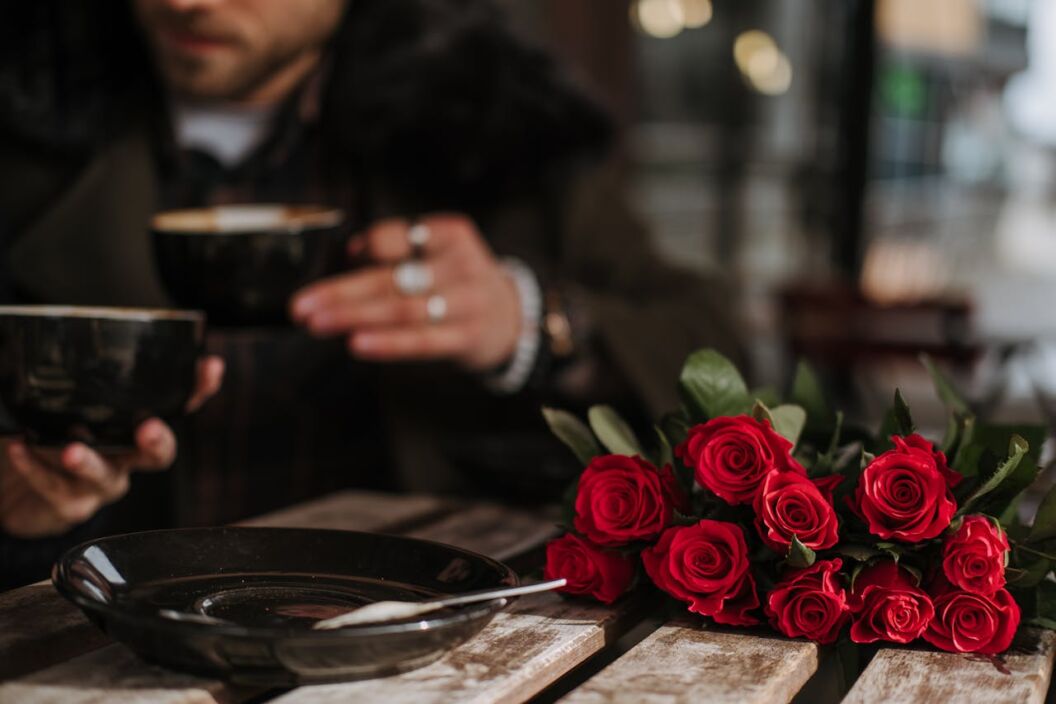 Love bombing : quand trop d’amour cache quelque chose