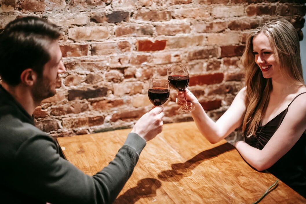 Premier date : le guide ultime pour ne pas (trop) te foirer